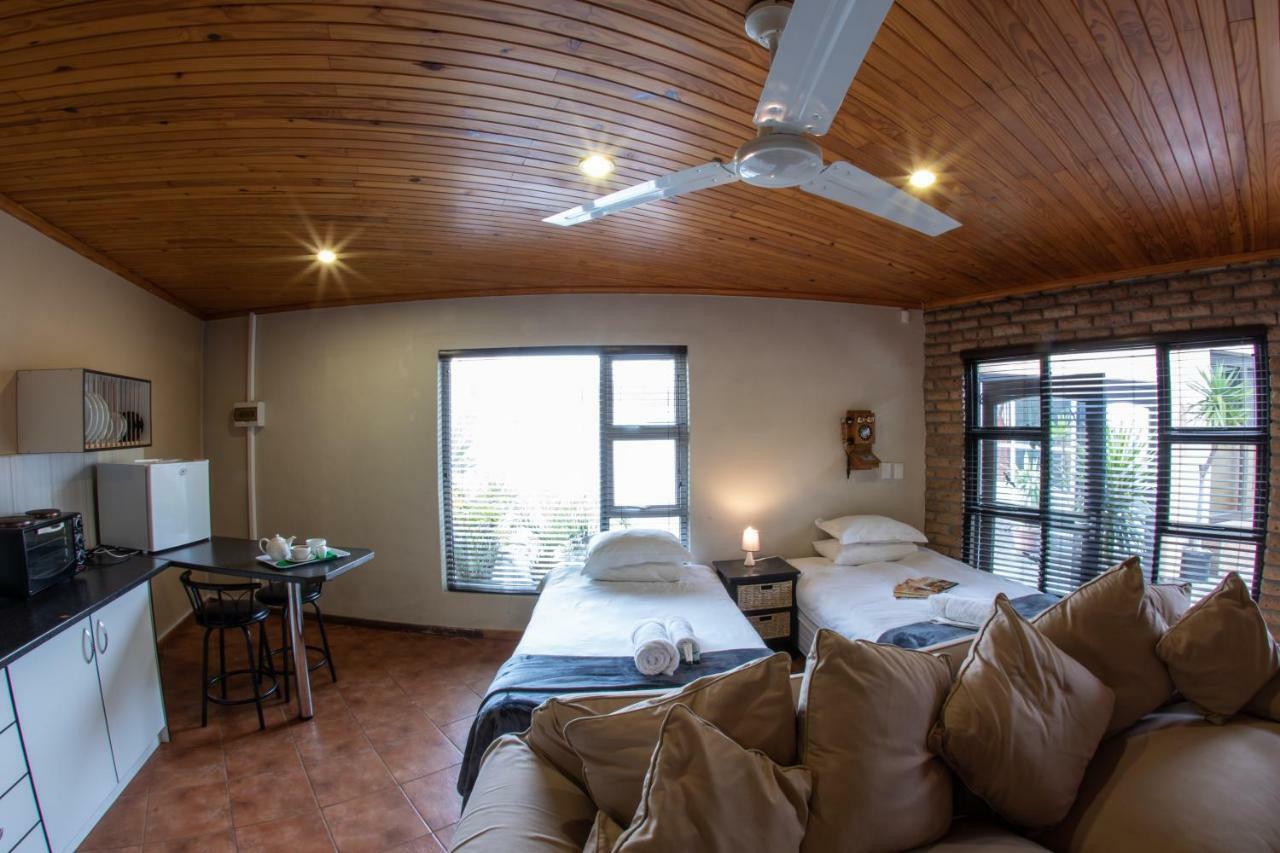 Meransha Self Catering Cc Walvis Bay Exterior foto